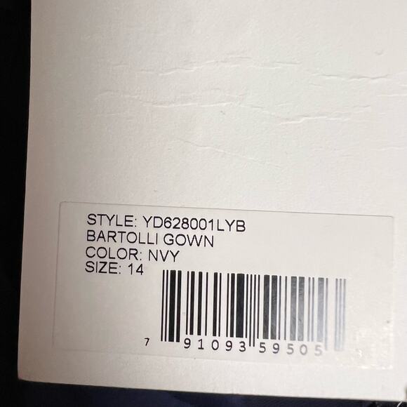 Likely Bartolli Navy Blue Off Shoulder Mermaid Formal Gown Size 14 - Picture 10 of 10